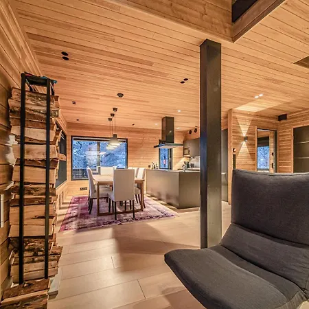 Northern Charm By Aavalevi *